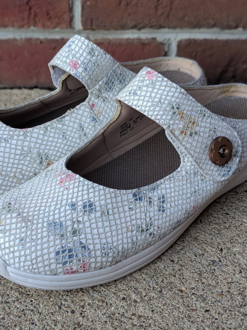 Drew 'Juniper' Orthopedic Clogs (women's 8.5)